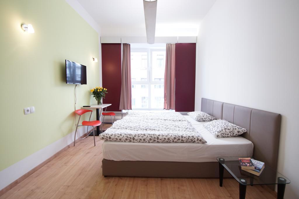 Dan In'N Out Hotel Viena Exterior foto
