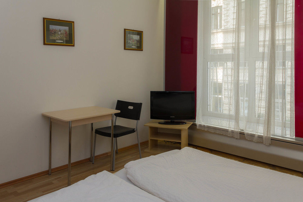Dan In'N Out Hotel Viena Exterior foto